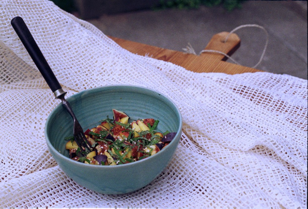 Food Photography analogue Feigen-Pfisich Salat
